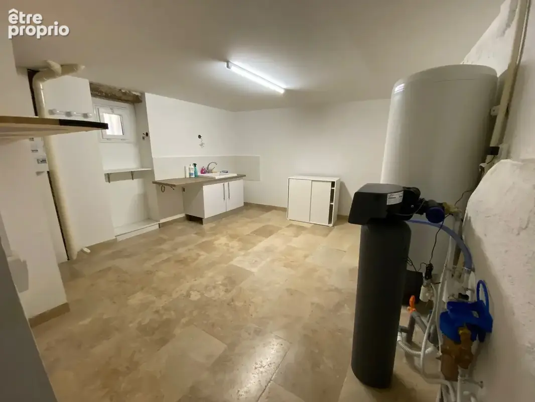 Achat / Vente Maison de Village de Caractère 160 m2 — Seynes (30320 - Proche Uzès) — Terrasse Tropézienne 33 m2, Cour, Garage &  - photo 16
