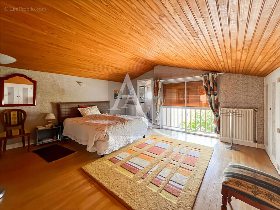 Maison à MONTAYRAL