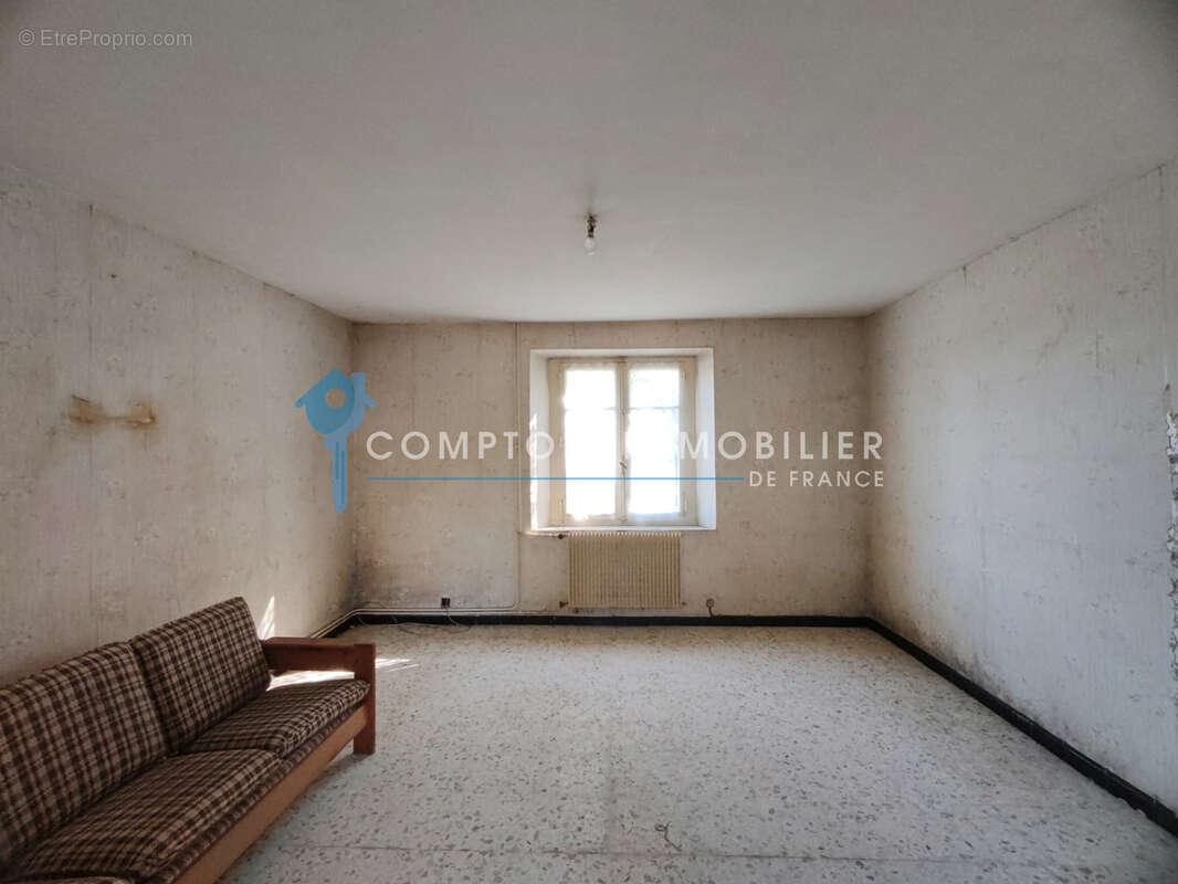 Revel   ferme à rénover avec fort potentiel sur 1 590 m2 de terrain - photo 4