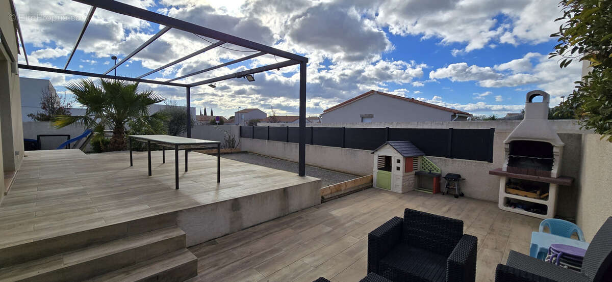 Maison à JONQUIERES