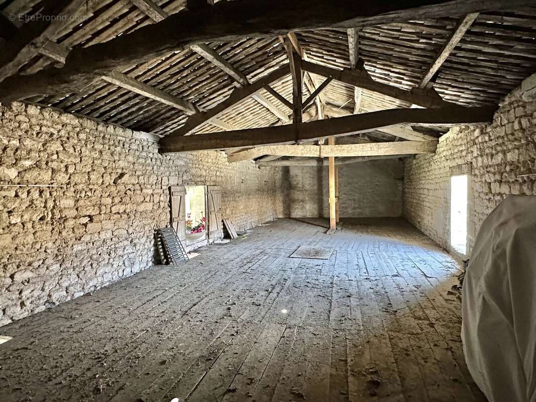 Maison à SAINT-SATURNIN