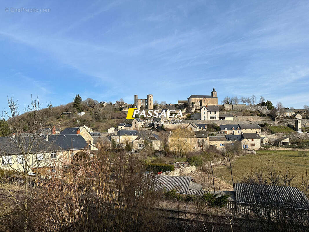 Maison à BERTHOLENE