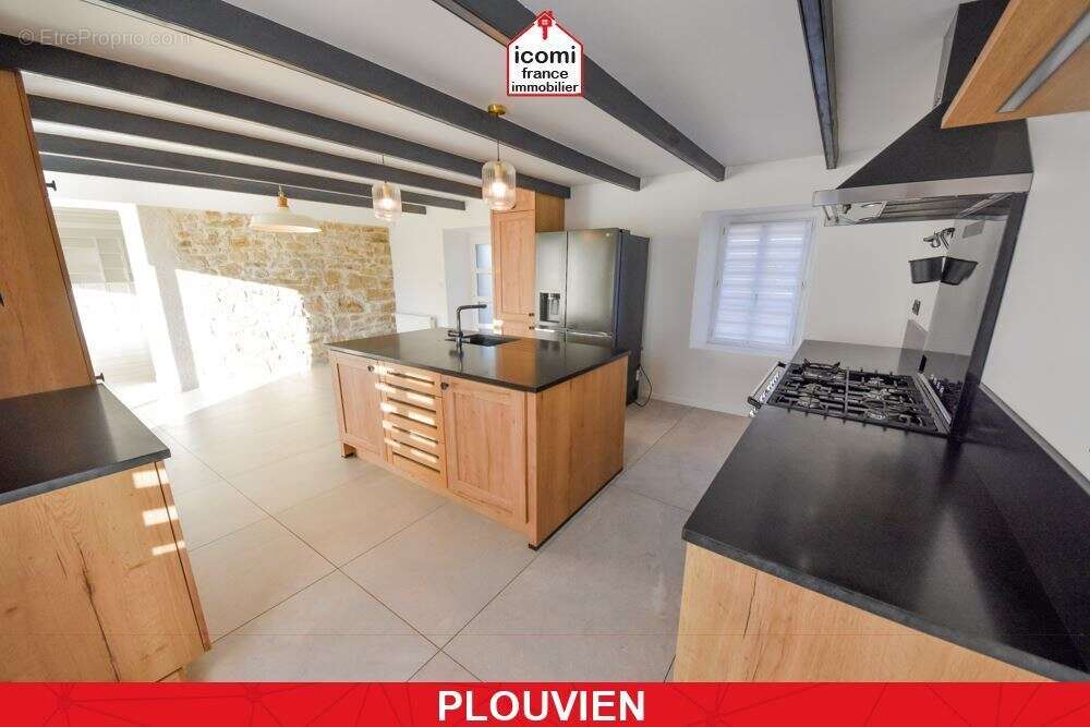 Maison à PLOUVIEN