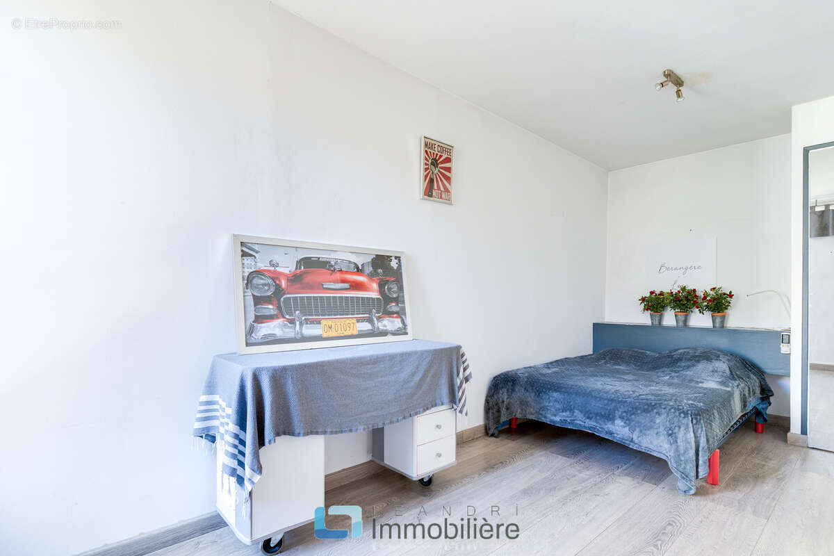 Appartement à MARSEILLE-8E