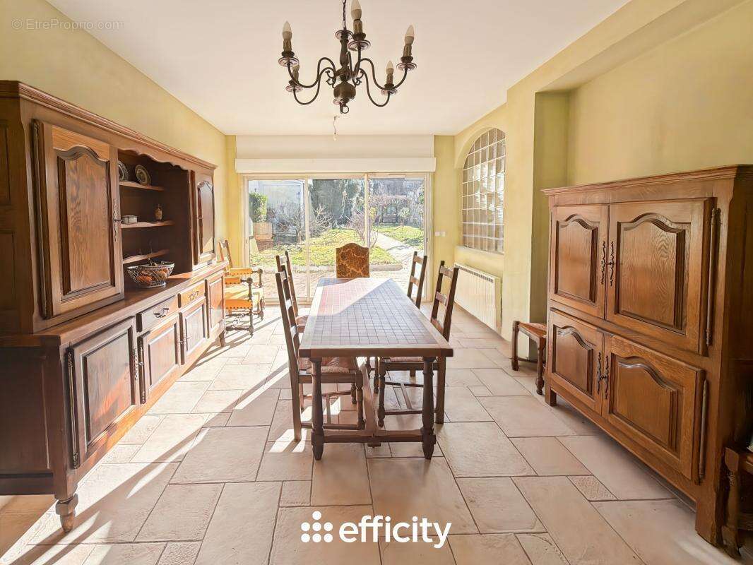 Maison à VILLIERS-SUR-MARNE