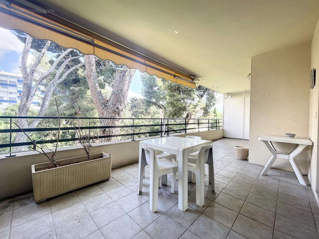 Appartement à MARSEILLE-9E