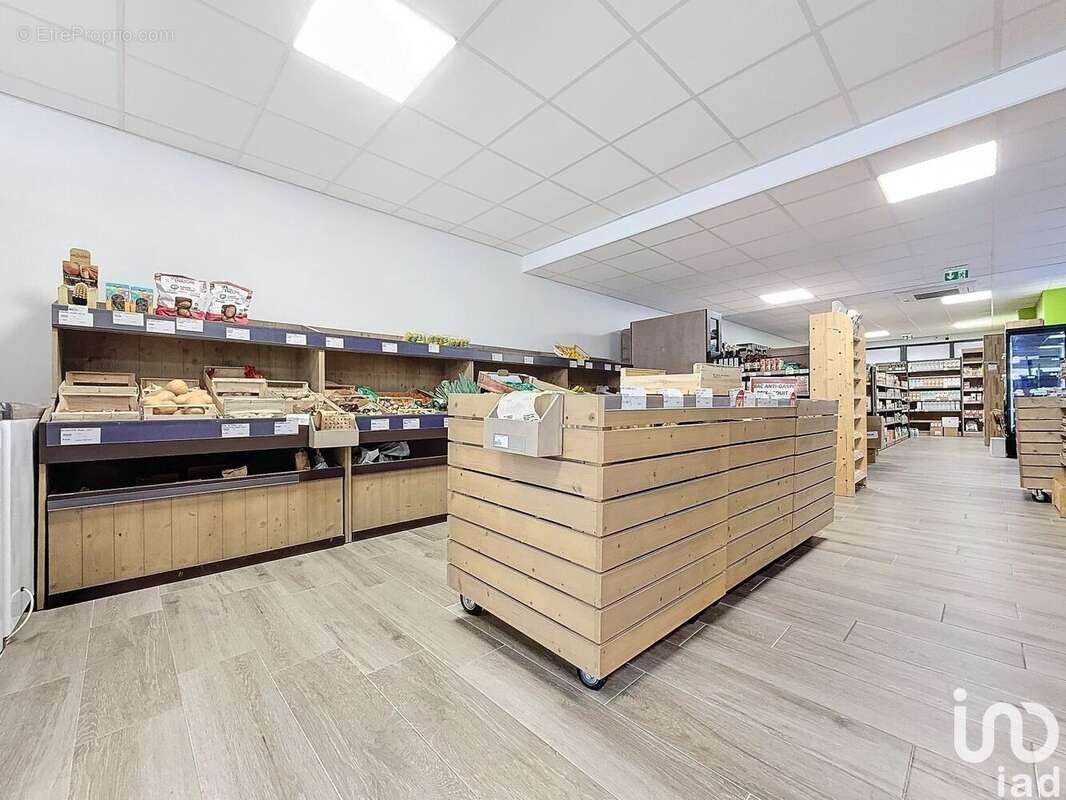 Photo 8 - Commerce à BRUYERES-LE-CHATEL