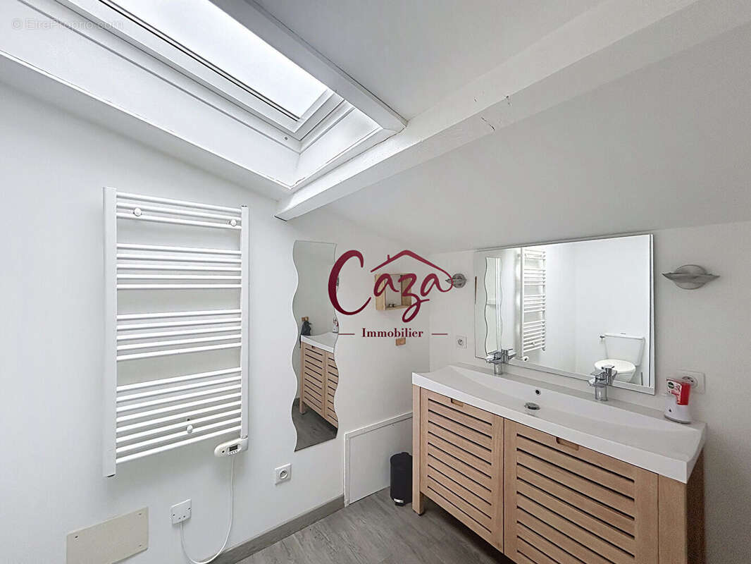 Maison à CAMBLANES-ET-MEYNAC