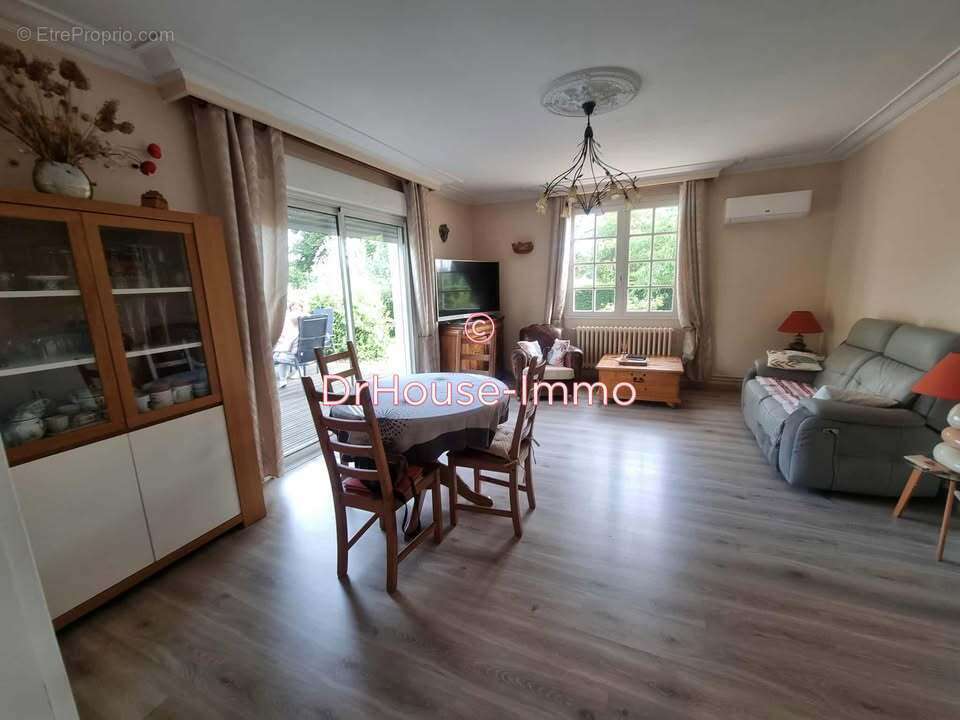 Maison à SENOUILLAC