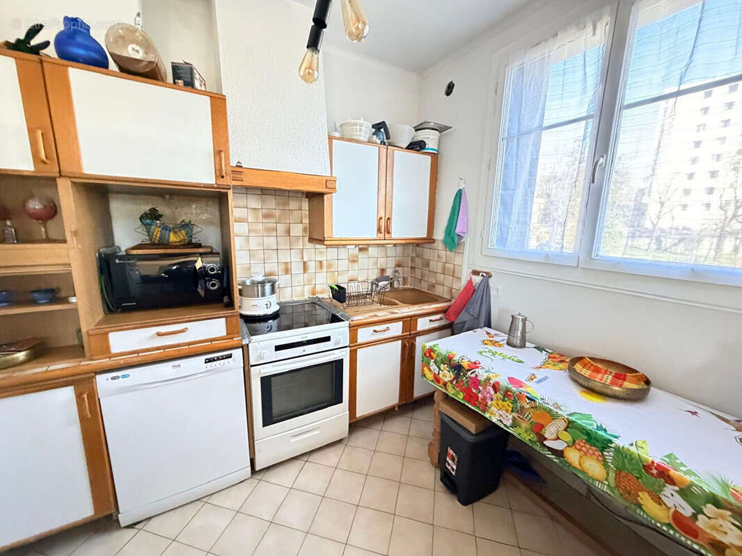 Appartement à OULLINS