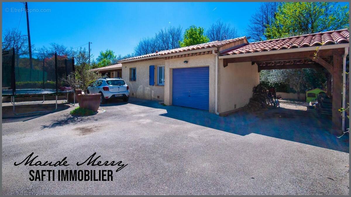 Photo 1 - Maison à FORCALQUEIRET