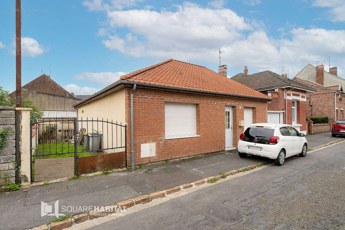 Maison à SIN-LE-NOBLE