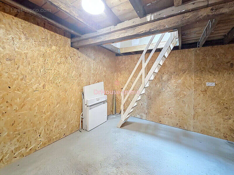 Maison 85 m² à Fougeres  - photo 18