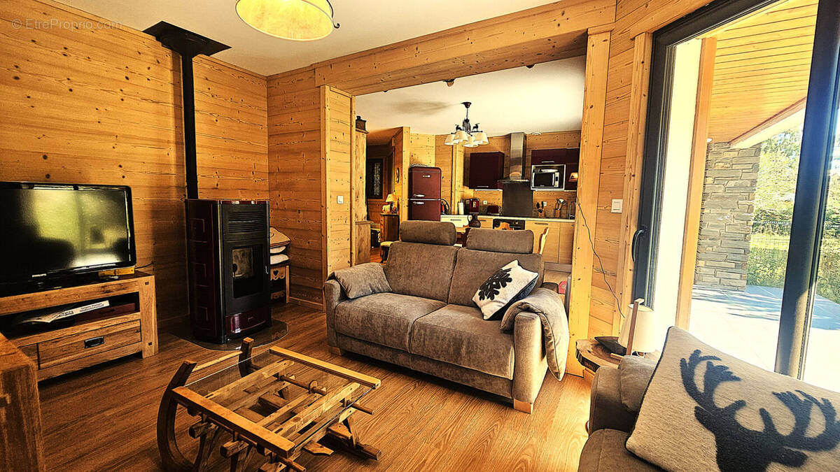 Maison à LES ANGLES