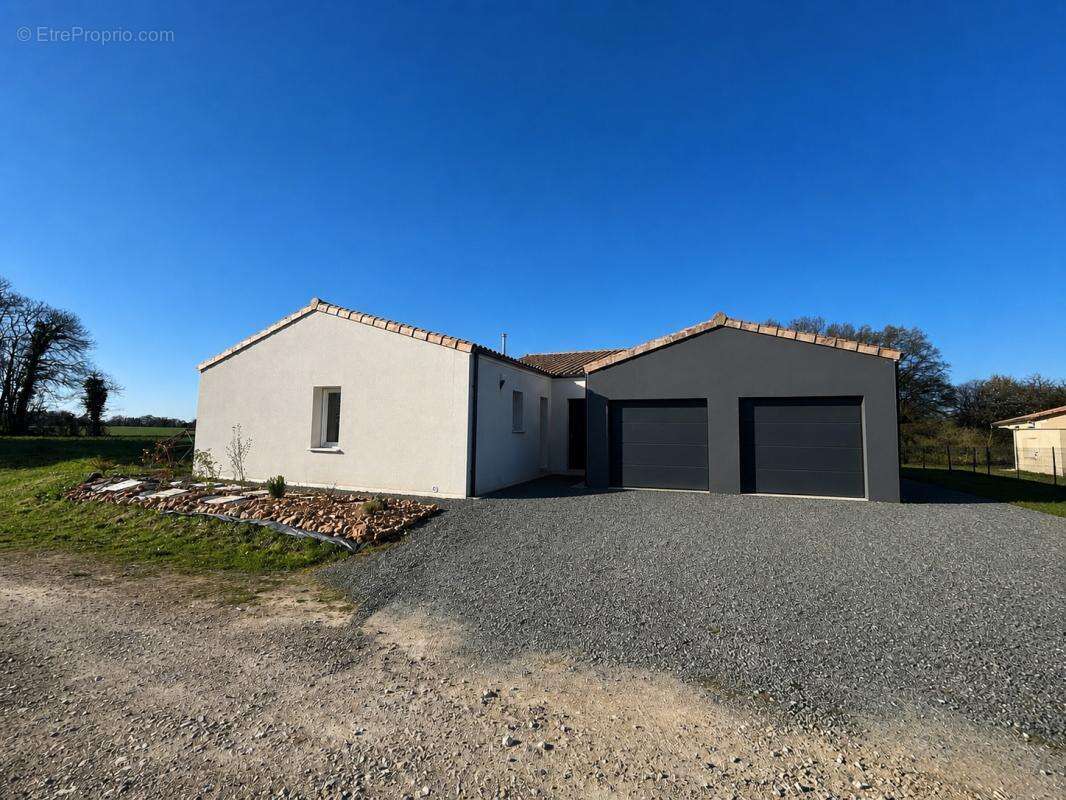 Maison de plain-pied   4 chambres   135,75M2   DPE A   Doubl - photo 2