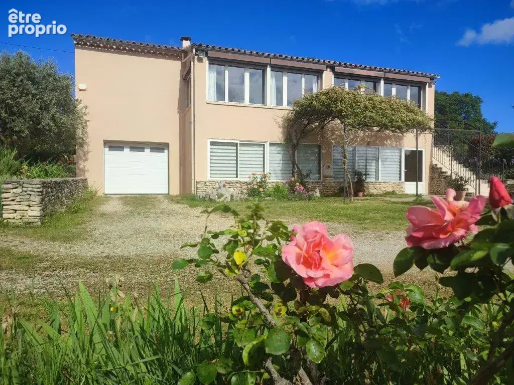 A vendre à Gargas spacieuse avec deux appartements et piscine - photo 13
