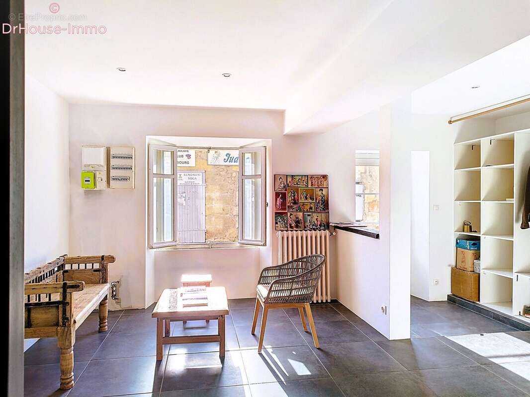 Maison 224 m² à Bourg  - photo 16