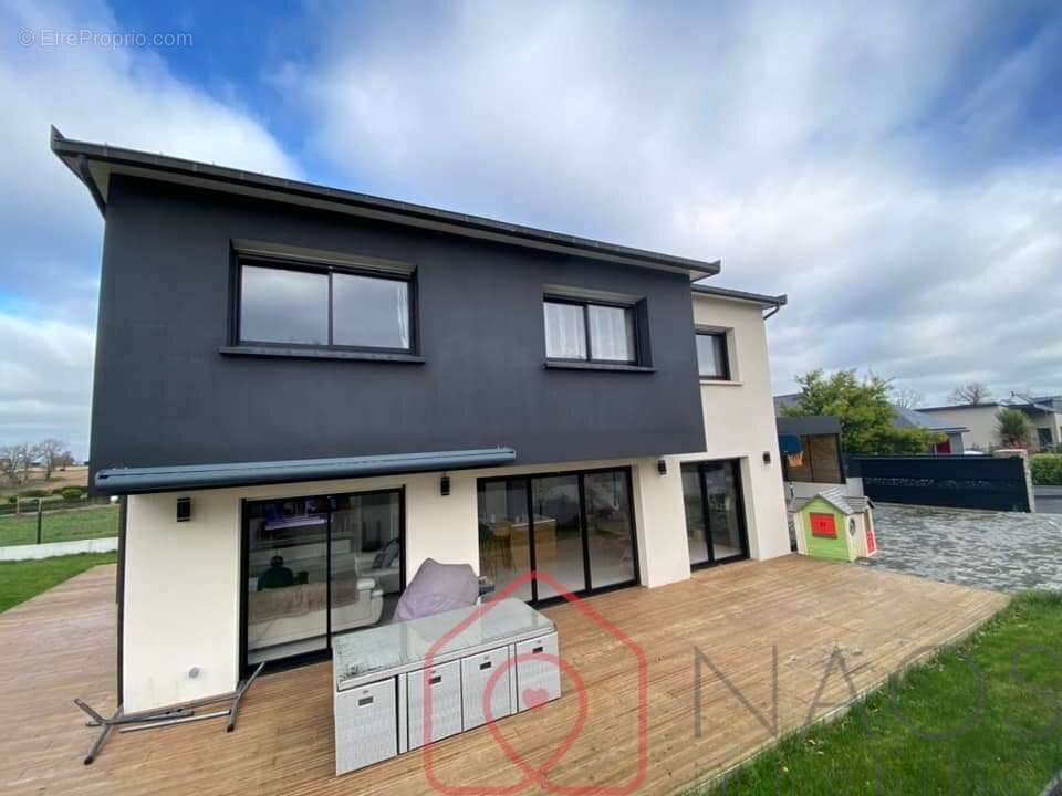 Maison à PONTIVY