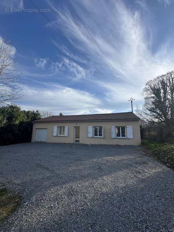 Maison à COUZEIX