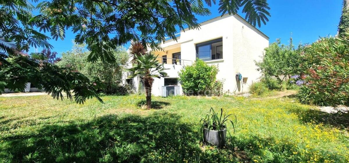 A vendre Bretagne-Finistère sud-Tréboul-Maison-sous-sol-garage-jardin - photo 1