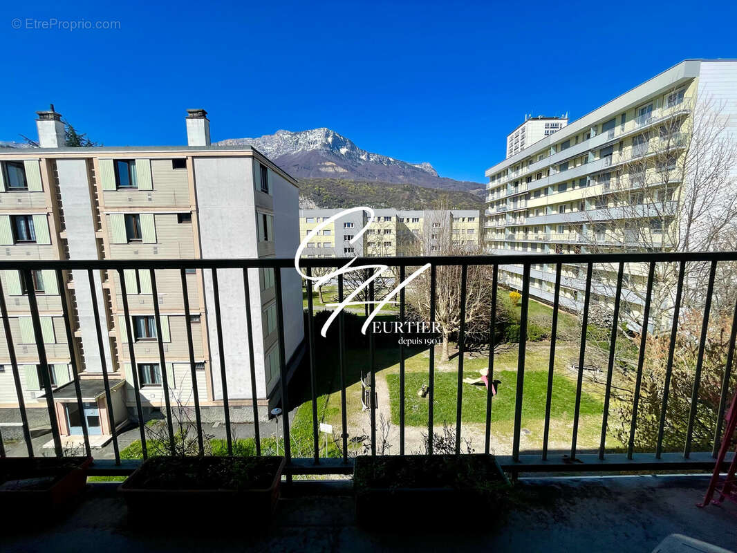 Appartement à ECHIROLLES