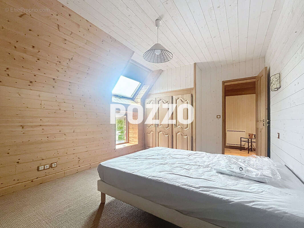 Maison à LE VAL-SAINT-PERE