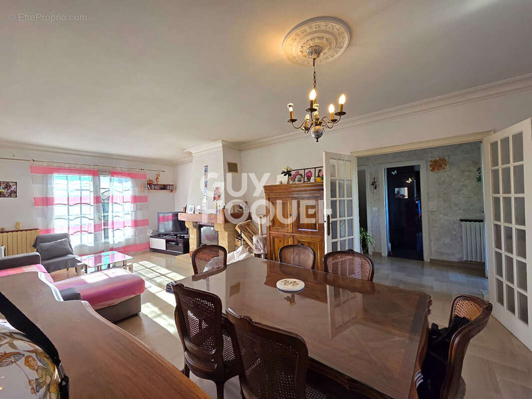 Maison à RILLIEUX-LA-PAPE