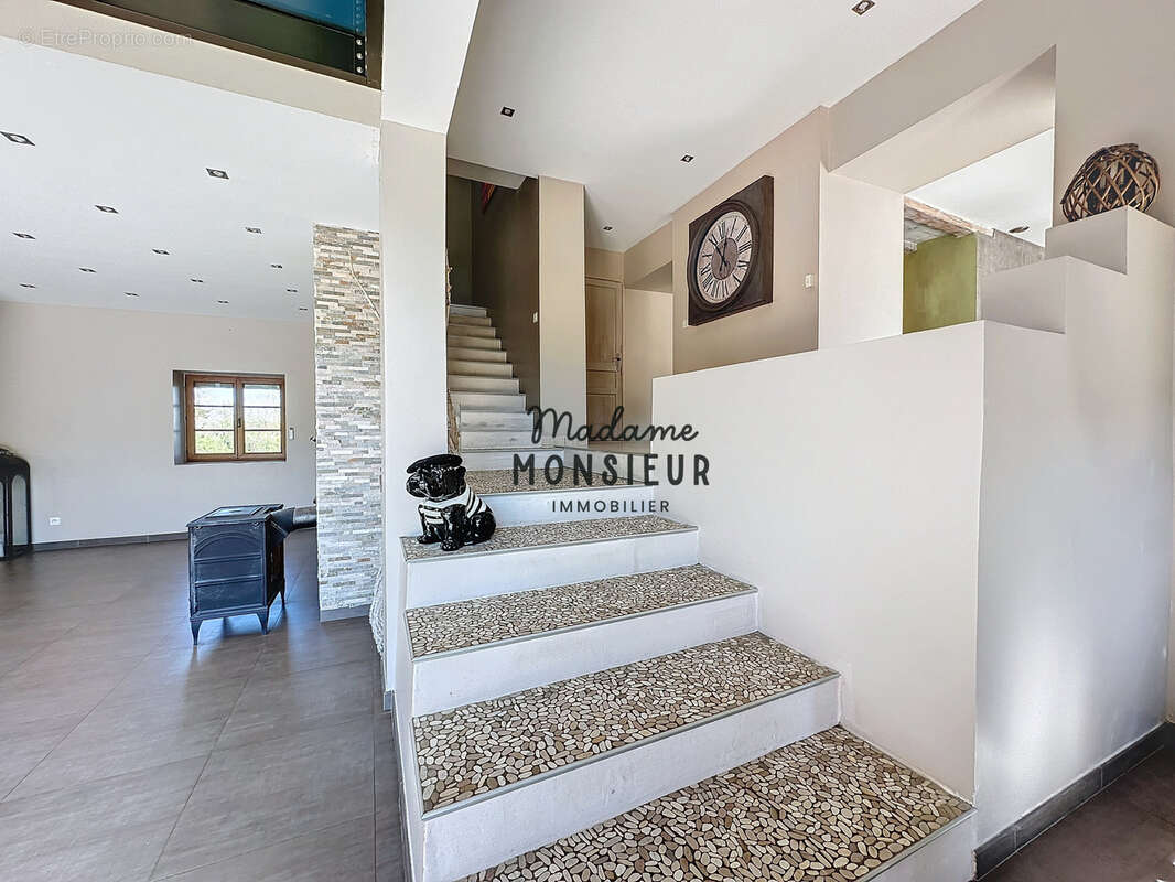 Maison à BOURGOIN-JALLIEU