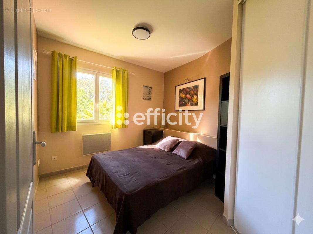 Maison 40 m² à Miramas  - photo 8