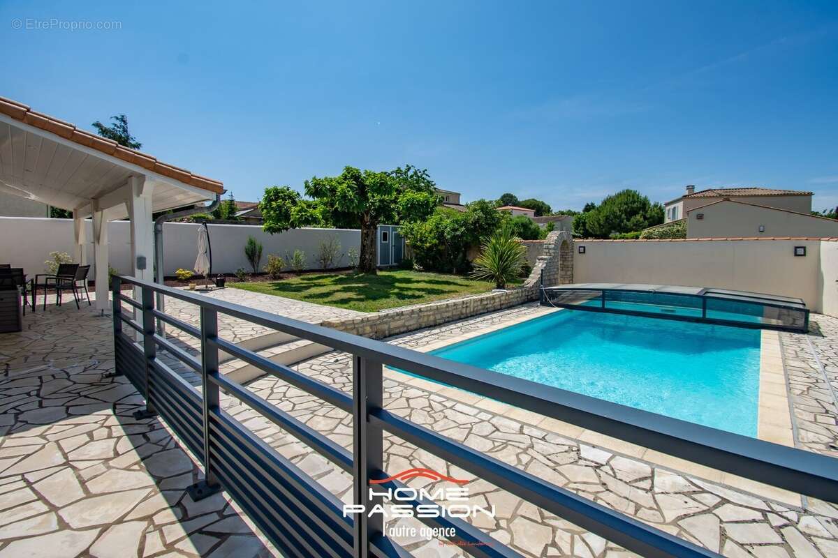 Maison à MESCHERS-SUR-GIRONDE