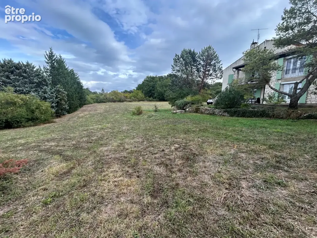 Apt Capitale du Luberon beau terrain constructible de 3200 m2 - photo 3