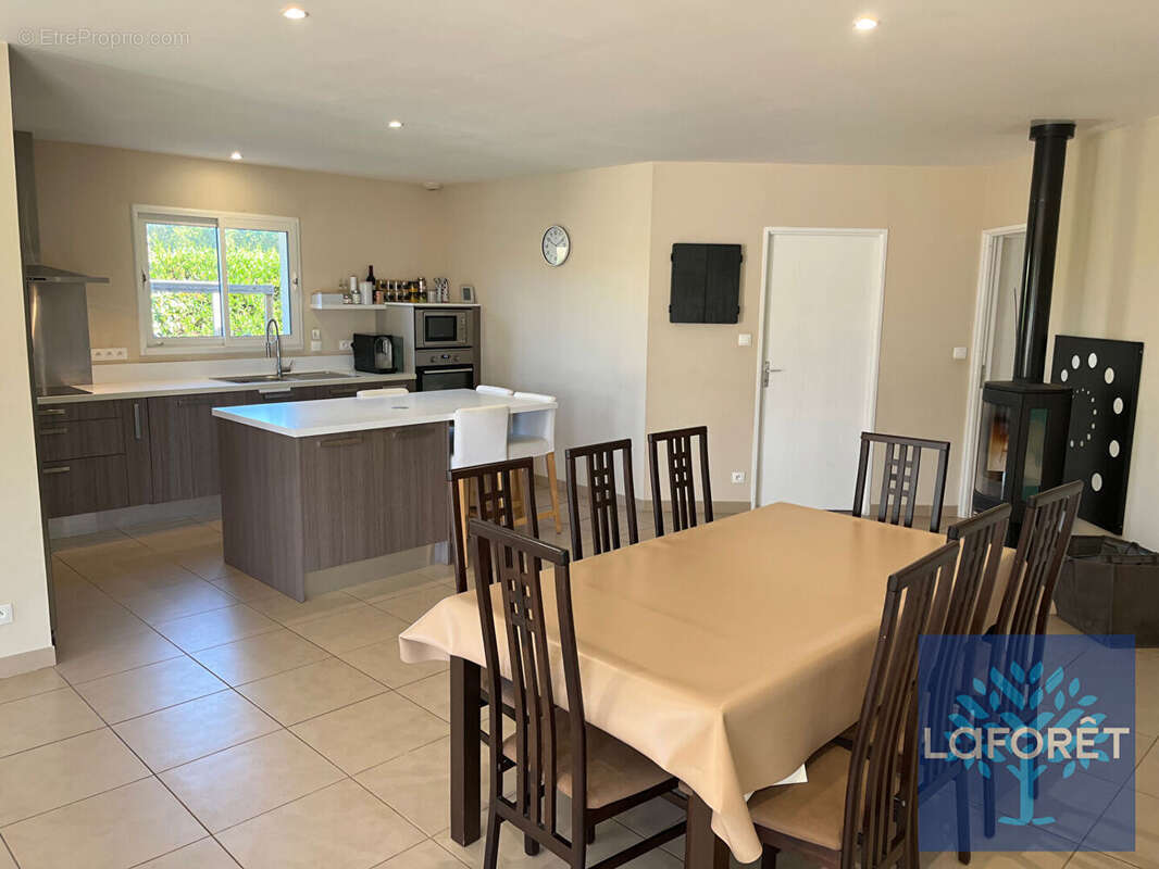 Maison à RION-DES-LANDES