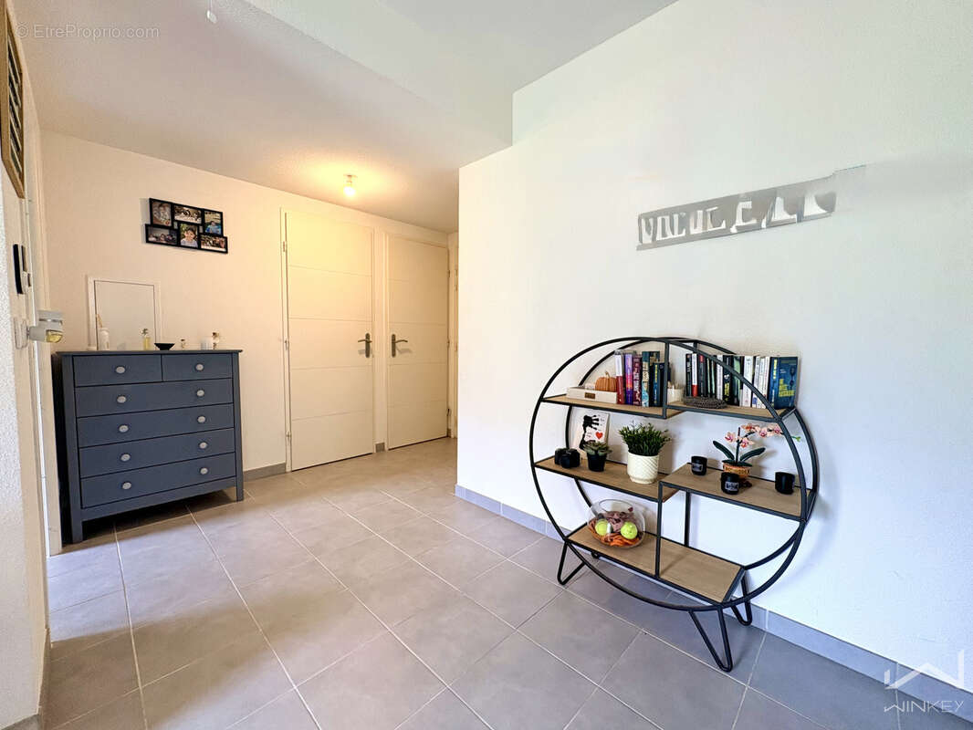 Appartement à CARROS