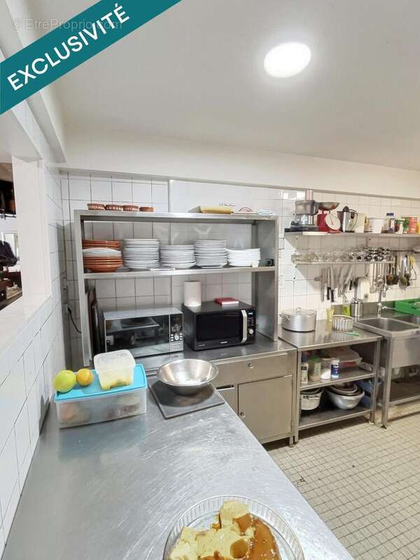 Photo 8 - Commerce à TRIEL-SUR-SEINE