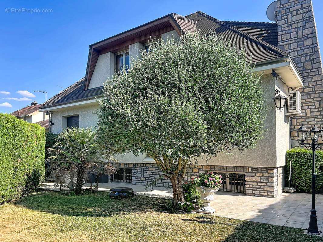 Maison à PARAY-VIEILLE-POSTE