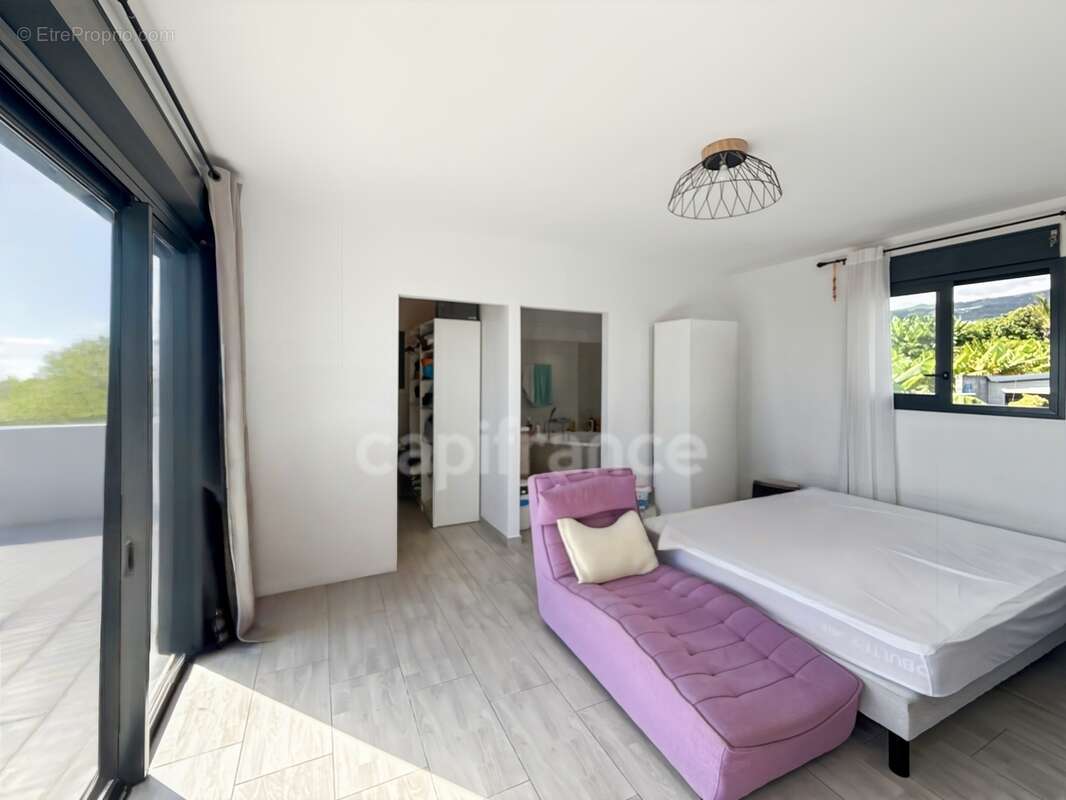 Une maison contemporaine avec vue mer, volumes généreux et cadre de vie privilégié à Sainte-Marie - photo 11