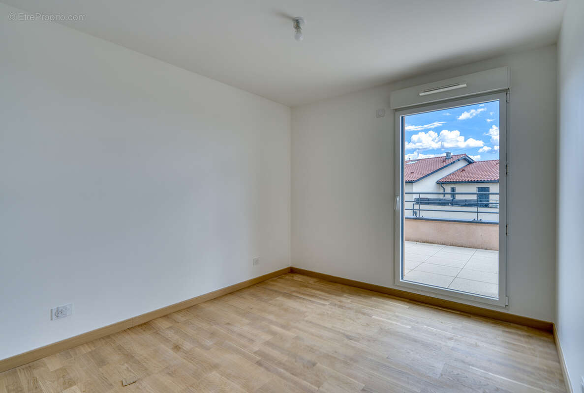 Appartement T5 en dernier étage avec grandes terrasses et climatisation - photo 9