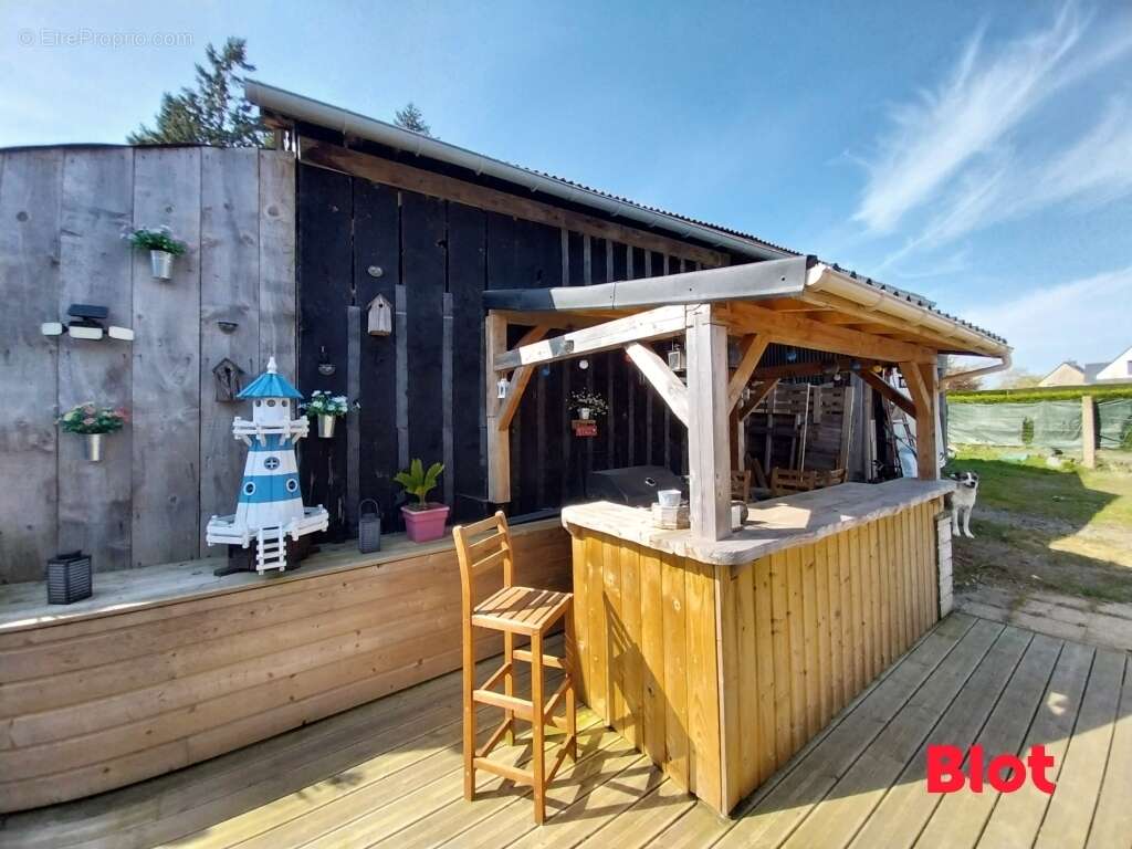 Maison à MINIAC-MORVAN