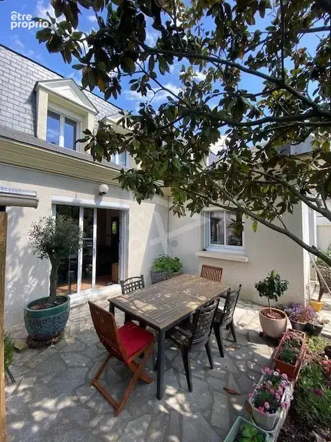 Maison 145 m² à Saint-Maur-Des-Fosses  - photo 14