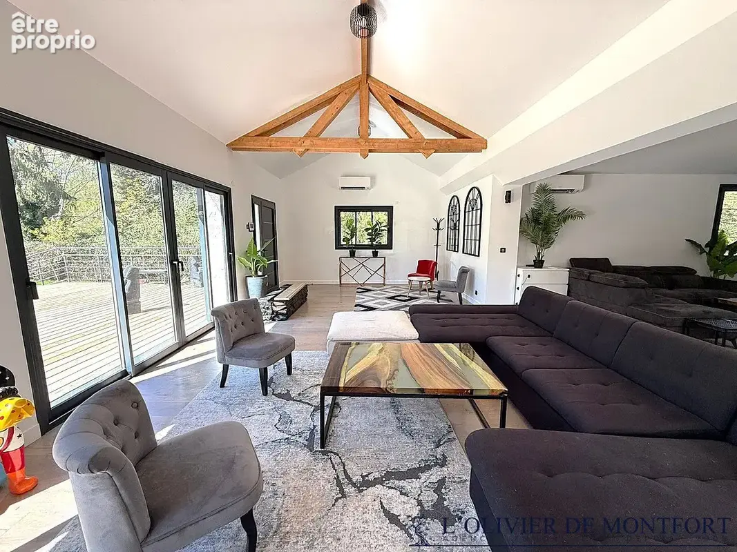 Maison contemporaine de 308 m² au sol - photo 5
