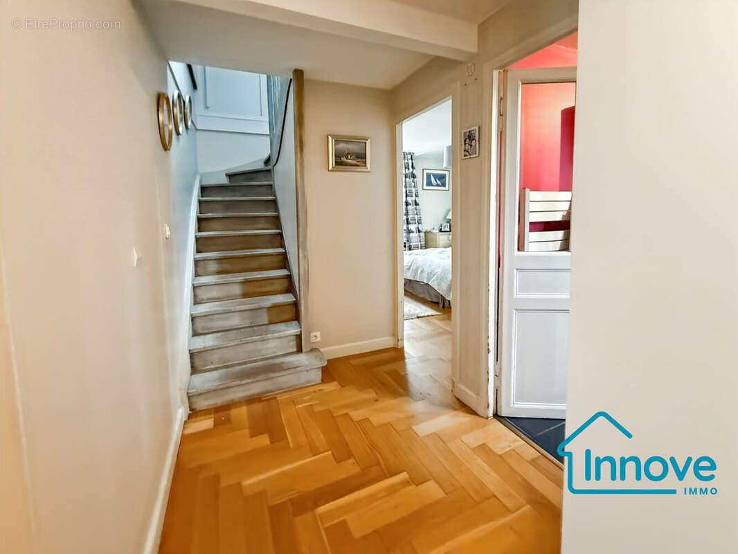 Appartement à VERSAILLES