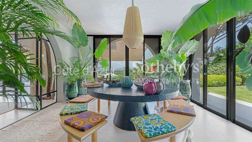 Villa contemporaine de luxe avec vue mer, 7 chambres, piscine et spa à vendre à Ramatuelle - photo 7