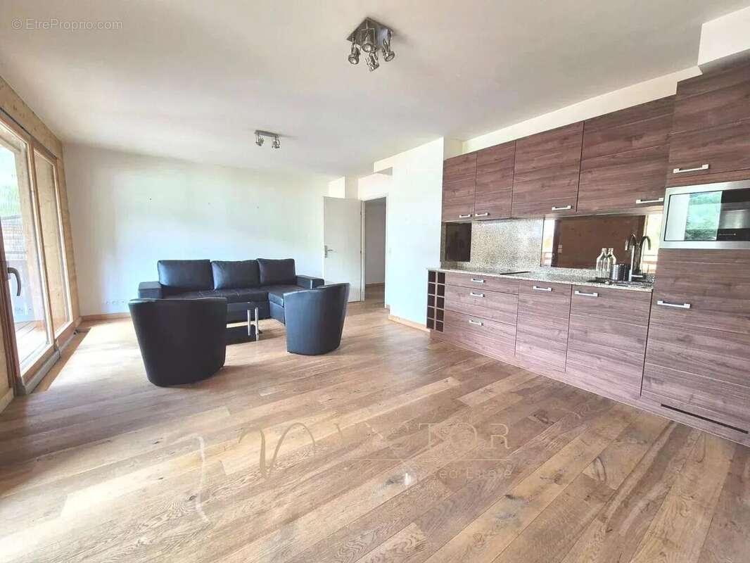 Appartement à SAINT-ETIENNE-DE-TINEE