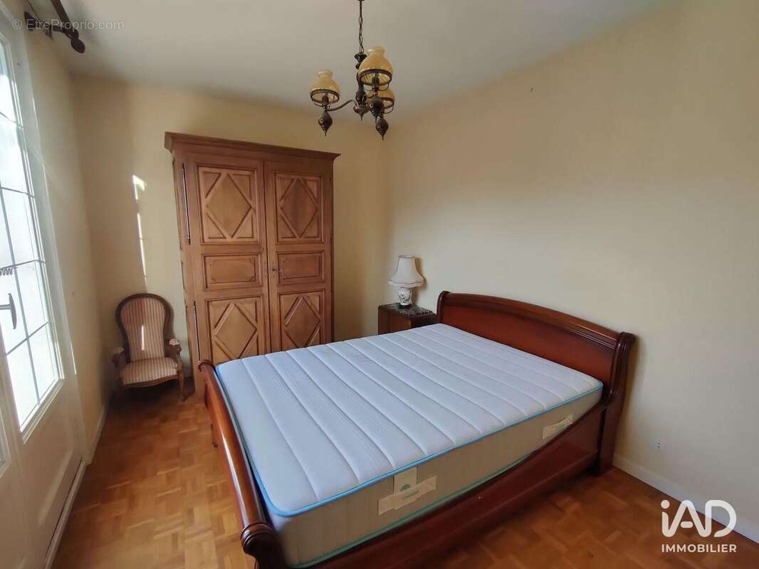 Maison 122 m² à Besse-Sur-Braye  - photo 7