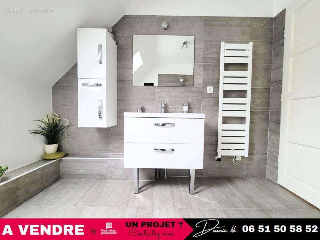 Maison à VERNEUIL-EN-HALATTE