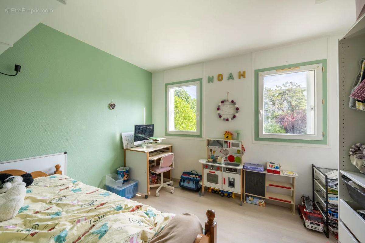 Appartement à SAINT-GRATIEN