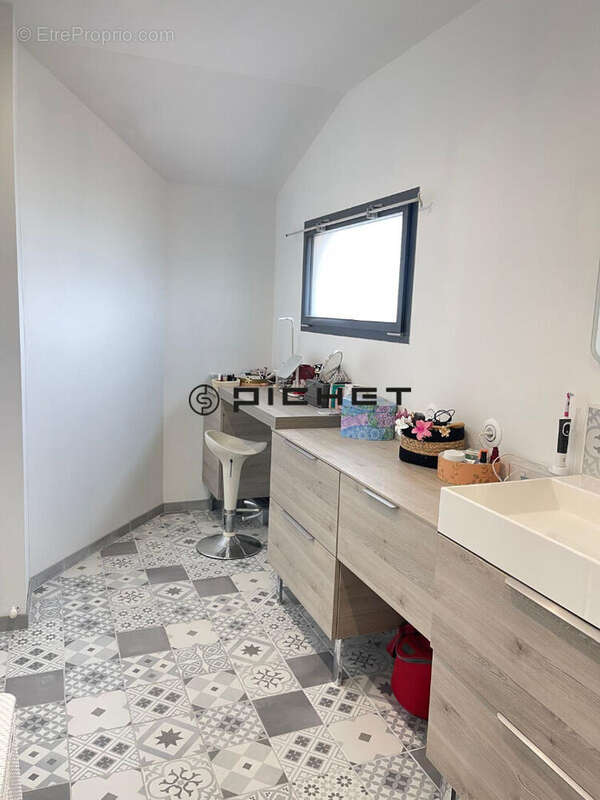 Maison à SAINT-MEDARD-EN-JALLES