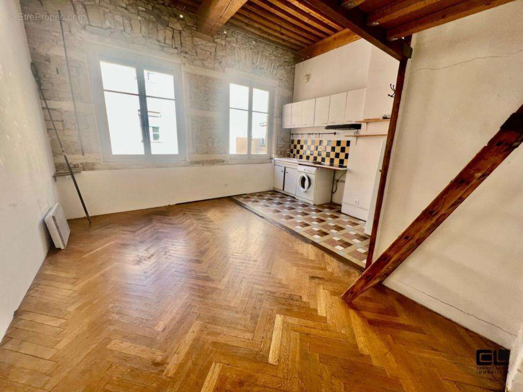 PLACE COLBERT 29M² UTILE  ( 25.72m² carrez ) - photo 2