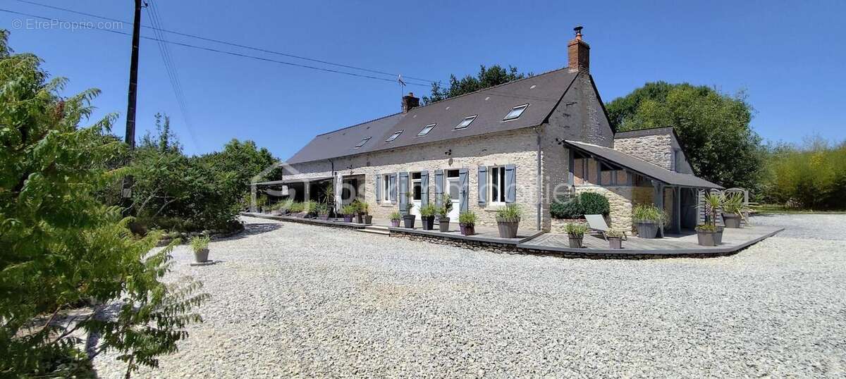 Maison à TORCE-VIVIERS-EN-CHARNIE