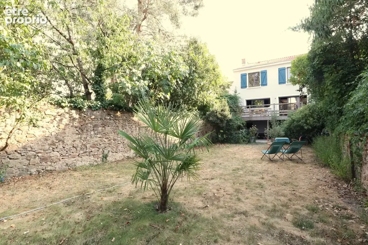 CENTRE VILLE - GARE, Maison offrant 133 m2 avec 2 parties 'NUIT' distinctes - photo 2